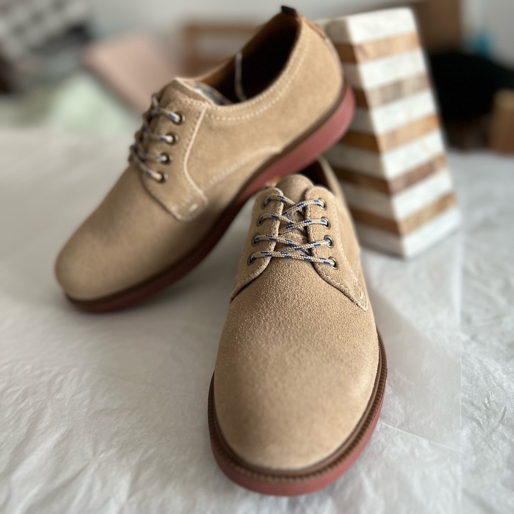 BNWT Florsheim Boys Tan Suede Dress Shoes sz 2Y with box Supacush